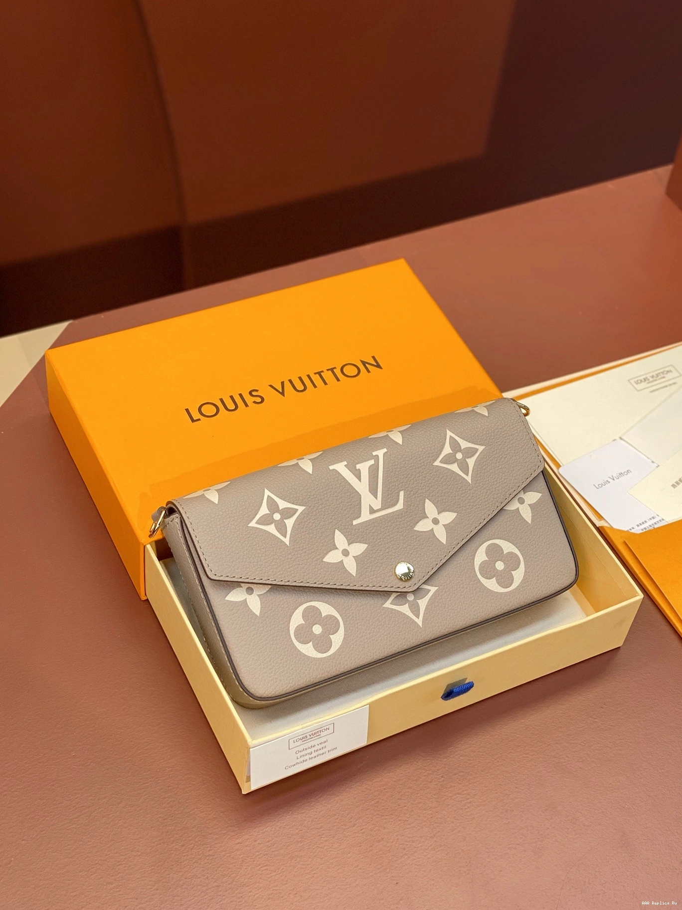 AAA Replica Ru VUITTON LOUIS POCHETTE FÉLICIE 0719